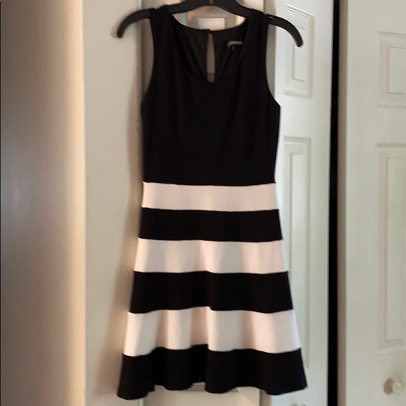 NWOT! Express Fit and Flare Dress - Picture 3 of 7